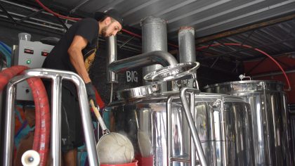 MUJERES-EQUIPMENT-scaled