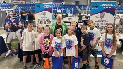 Mayor Ecklund at STEM Wars (Photo: DIDIWNY)